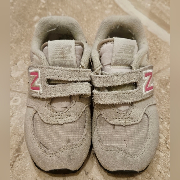 New balance 574 US 7 - Picture 2 of 6